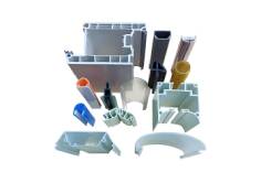 The Difference Between Blow Molding and Injection Molding Process